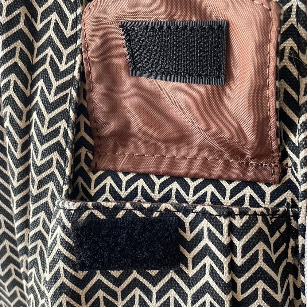 Kavu Rope Sling Bag Chevron Hiking Backpack Crossbody NWOT - Picture 8 of 9